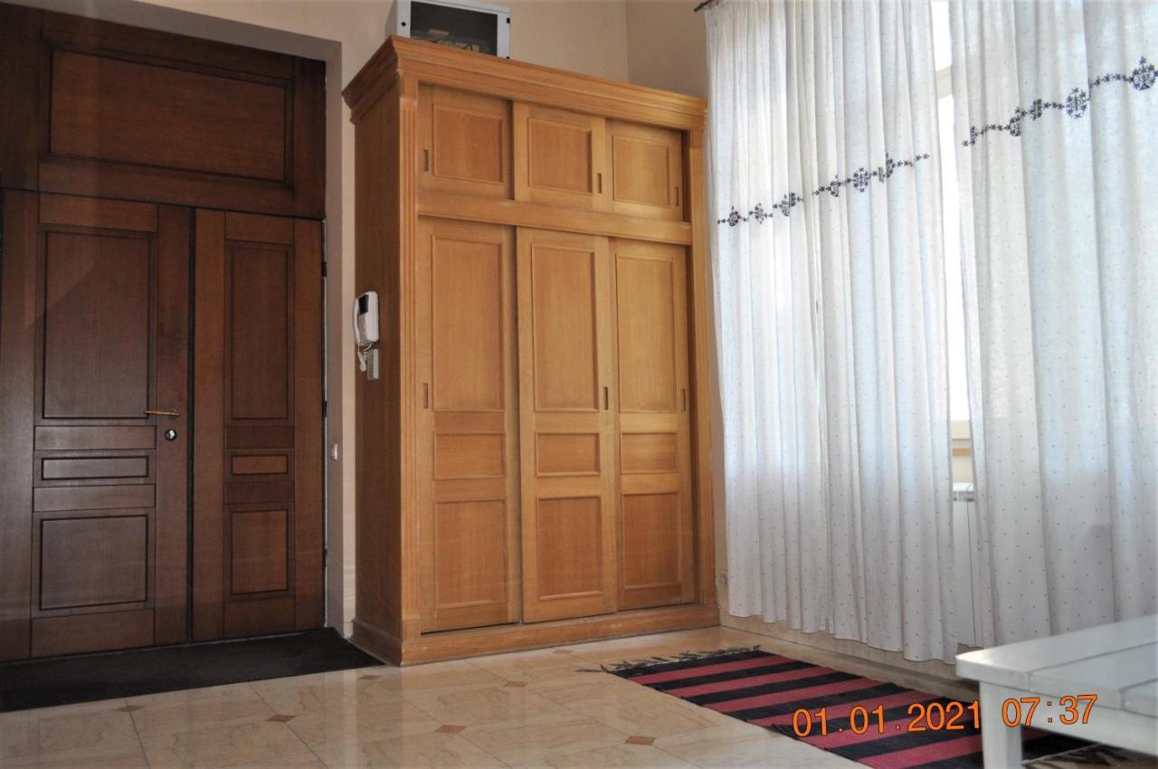 Great 144 Sq.M. Apartment In The Center Of Киев Екстериор снимка