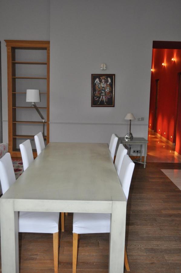 Great 144 Sq.M. Apartment In The Center Of Киев Екстериор снимка