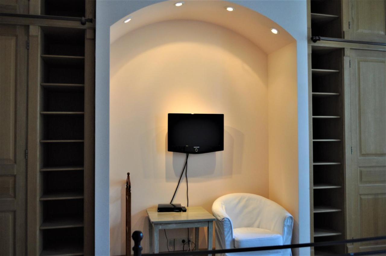 Great 144 Sq.M. Apartment In The Center Of Киев Екстериор снимка