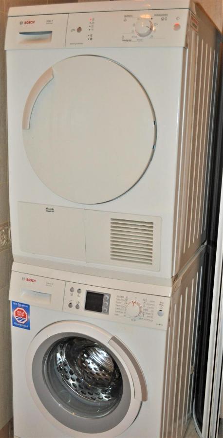 Great 144 Sq.M. Apartment In The Center Of Киев Екстериор снимка