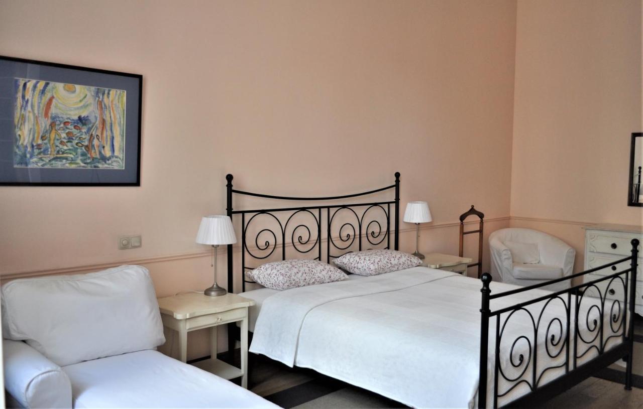 Great 144 Sq.M. Apartment In The Center Of Киев Екстериор снимка